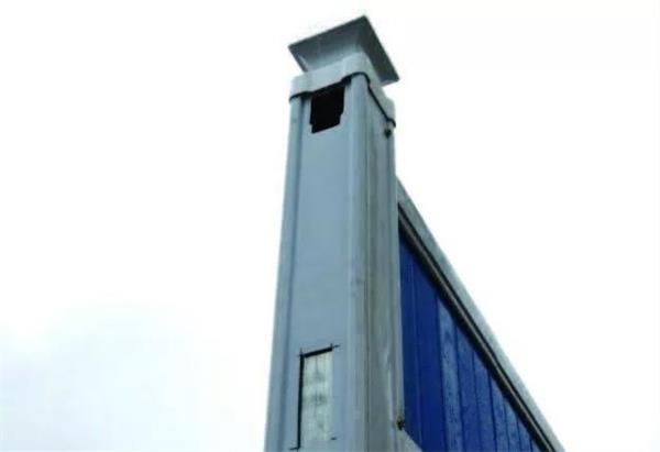 圖 3 圍擋柱上的橫梁接頭